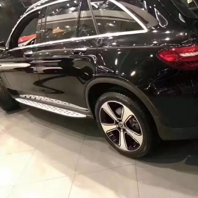 benz-glc-บันไดข้างทรง-sport-สวย-หรู-ตรงรุ่น