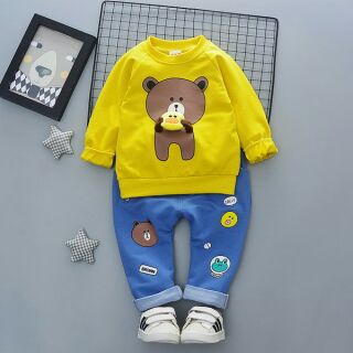 ชุดเด็ก เสื้อหมีอุ้มตุ๊กตาเป็ด + กางเกง *เหลือง* 