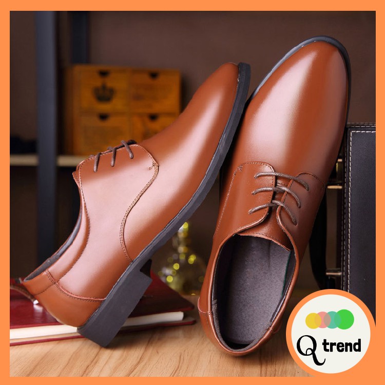 ภาพหน้าปกสินค้าDerby Shoes Man รองเท้าทำงานผู้ชาย รองเท้าคัทชูผู้ชาย แบบคลาสสิก P69 จากร้าน q_trend บน Shopee