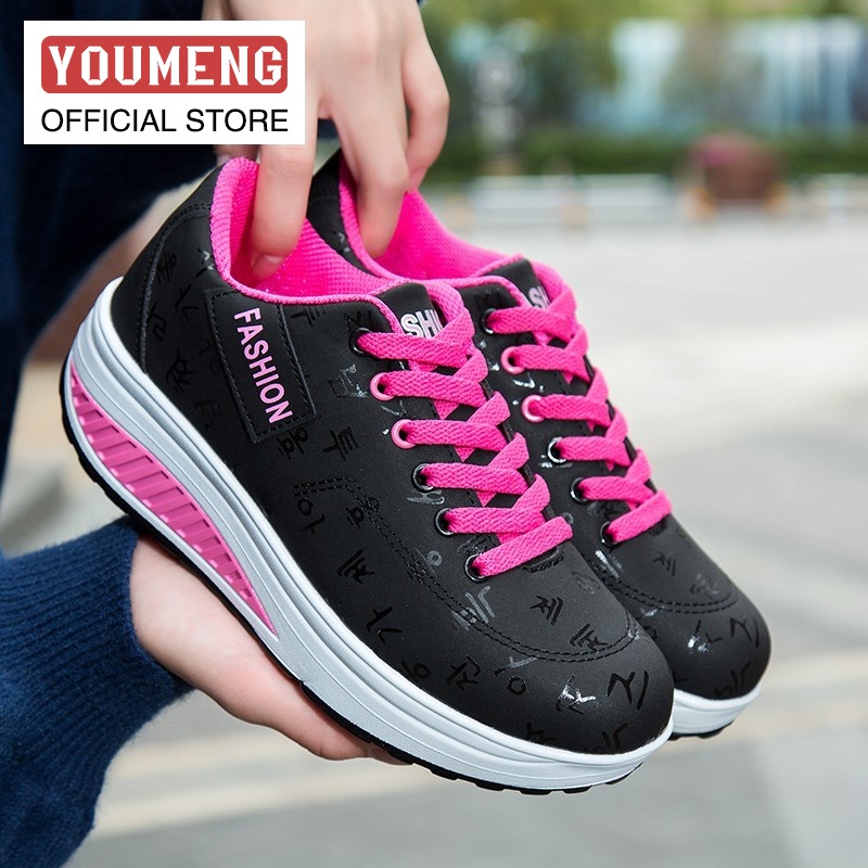 soft-soled-fashionable-walking-shoes-non-slip-and-breathable-womens-large-size-casual-sports-shoes