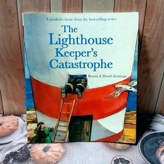 หนังสือปกอ่อน The Lighthouse Keepers Catastophe มือสอง