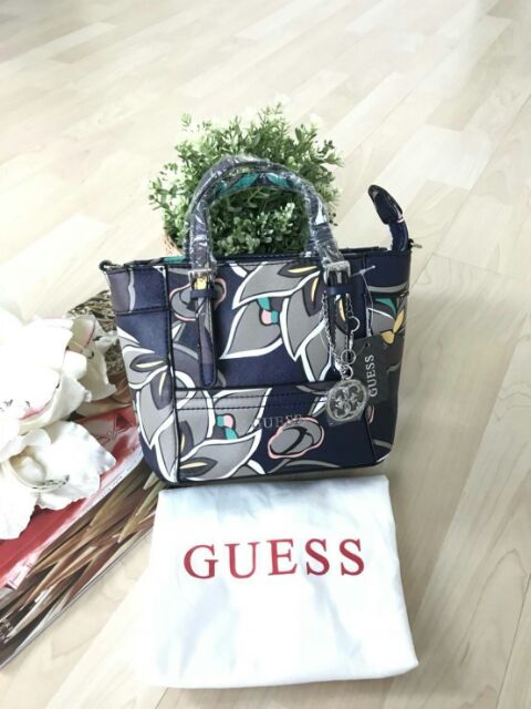 guess-mini-รุ่นที่ฮิตและขายดีที่สุด