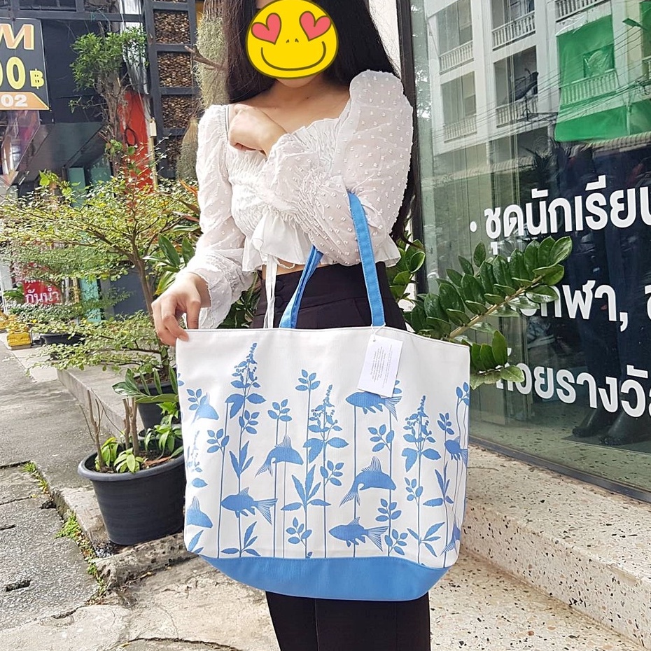 กระเป๋า-clarins-spring-summer-collection-fish-bag-ใบใหญ่