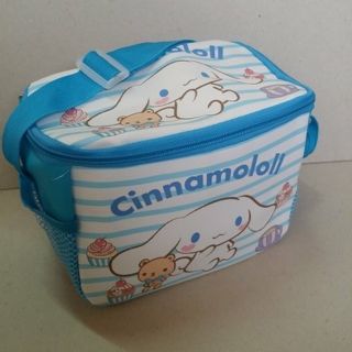 กระเป๋าสะพาย เก็บร้อนเย็น ลาย ชินนาม่อนโรล (cinnamonroll) ด้านในเป็น ฟรอย ค่ะ ขนาด 8.5x5x6 นิ้ว