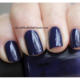 พร้อมส่ง OPI - March in Uniform ยาทาเล็บ สีน้ำเงินเข้มๆ ทาแล้วมือขาวเท้าขาวน้าาา แท้ 100%