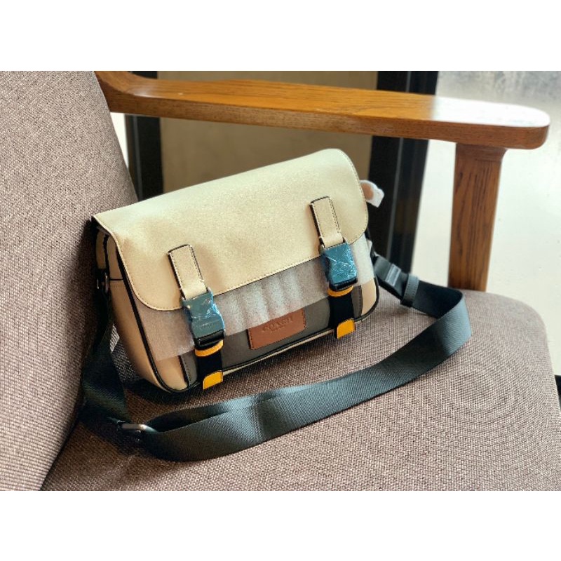 coach-track-crossbody-in-colorblock