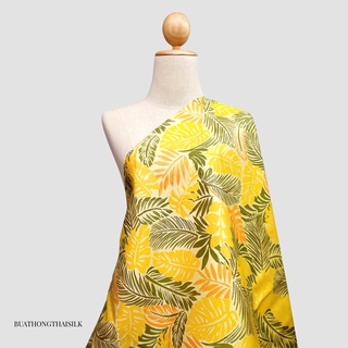 FLORAL TROPICAL DESIGN PRINTED THAI SILK FABRIC - ผ้าไหมไทยแท้ พิมพ์ลาย ลวดลาย ดอกไม้ ธรรมชาติ