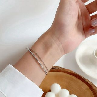 ภาพขนาดย่อของภาพหน้าปกสินค้ากำไลข้อมือมินิมอล  Minimal Bracelet จากร้าน polkarita บน Shopee