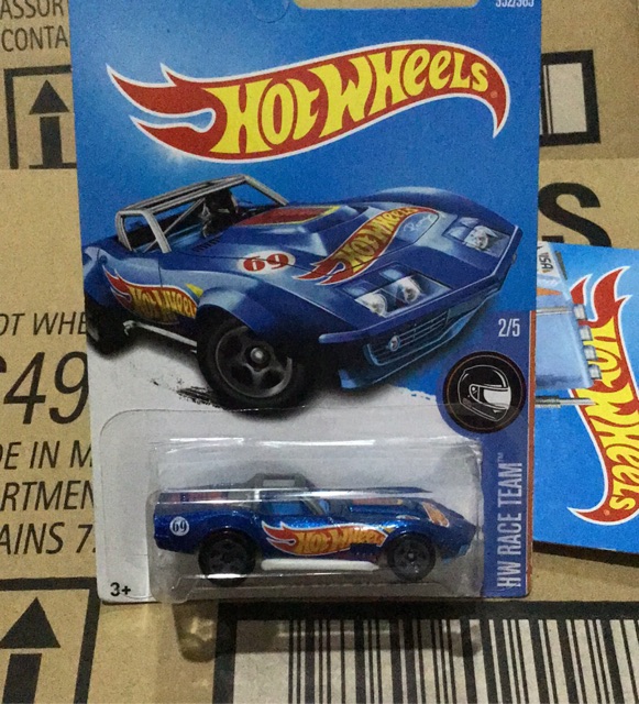 69-corvette-racer-hot-wheels