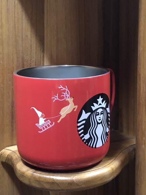 starbucks-christmas-2018