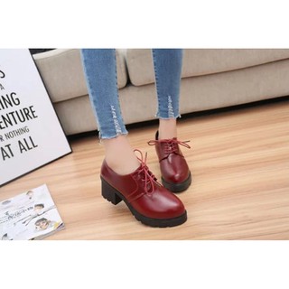 ราคาพร้อมส่ง QUILLA รองเท้าแฟชั่น รองเท้าหนัง  Platform Leather Women Boots Women Shoes