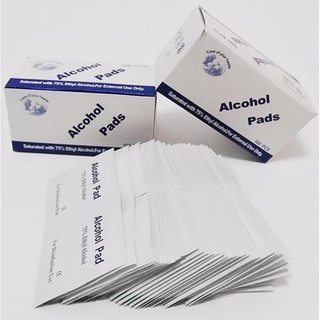 alcohol pad 70% สำหรับเช็ดหน้าเล็บ กล่อง 100 ชิ้น