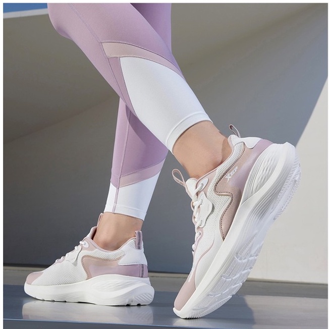 XTEP XINGYUN ผู้หญิง SS รองเท้าวิ่ง Shock Absorption Casual น้ําหนักเบาสบายน้ําหนักเบา Breathable Soft ชุด — รองเท้ากีฬา แบรนด์ Xtep ของแท้ 100% เช็คราคาจาก Shopee Lazada thumbnail 4