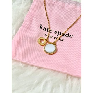 สร้อยคอ Kate Spade Spot The Spade Pearlescent Pave Charm Pendant Necklace, Cream OORU2549 เปลือกปูสีขาว จี้วงกลมสีทอง