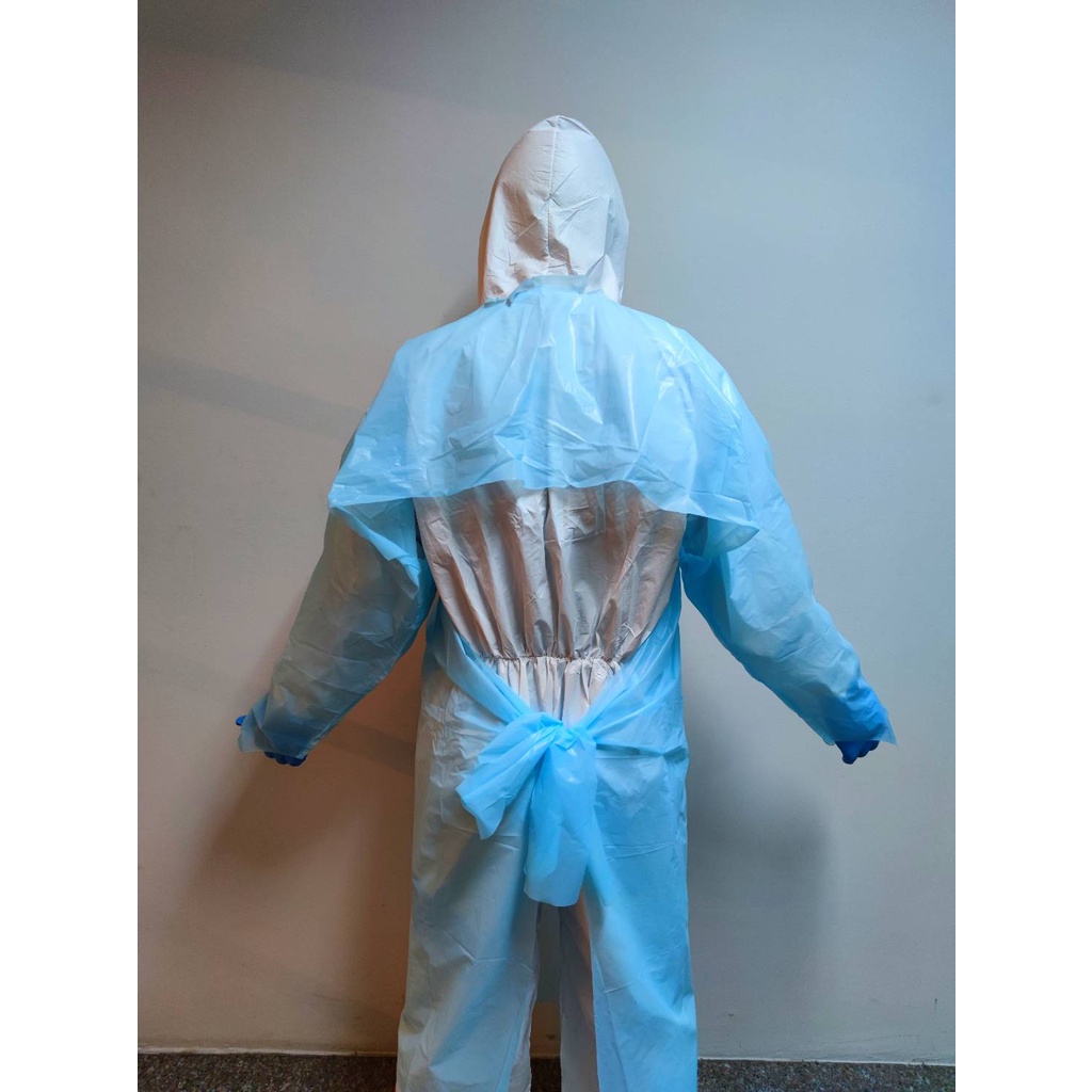 ภาพหน้าปกสินค้าพร้อมส่งด่วน  ชุด (CPE) ชุดคลุม CPE isolation gown ปรับราคาลงคุณภาพเหมือนเดิม จากร้าน sprite05 บน Shopee