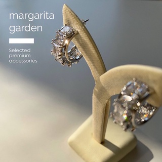 ภาพขนาดย่อของสินค้าMargarita Bold Diamond Semi-hoop Earrings