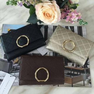  กระเป๋าสตางค์ Charles & Keith quilted wallet