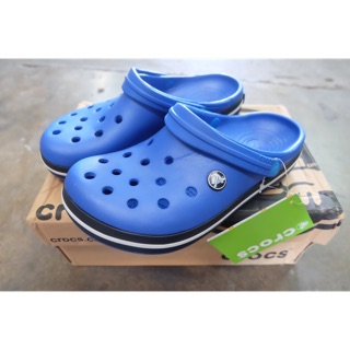 Crocs Crocband สีน้ำเงินคาดดำ เข้มๆ เป็นเอกลักษณ์