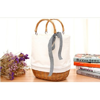 กระเป๋าหวายสวยงามสีขาว(พร้อมส่งทุกแบบจ้าา)ลดแหลก!!!!!!!