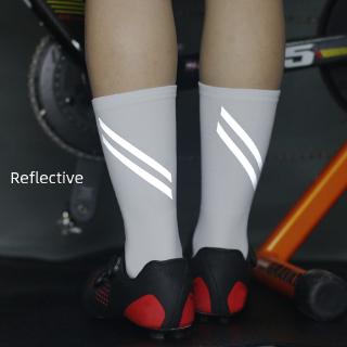 ถุงเท้าปั่นจักรยานสะท้อนแสง เพื่อความปลอดภัย