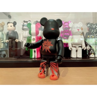 (ของแท้ไม่มีกล่อง) Be@rbrick Series 21 Pattern: The Prodigys album "Invaders Must Die" (Bearbrick)