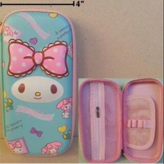 กล่องดินสอ ทรง Smiggle 3D ใบเล็ก ลาย มายเมโลดี้ mymelody รูปด้านหน้า เป็น 3D นูนออกมาคะ ขนาด 4x8.5x1.5 นิ้ว