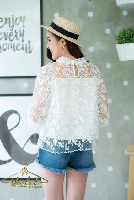 เสื้อลูกไม้คอปีน-อกมุ้งซีทรู-แต่งกระดุมหลัง-น่ารักๆ