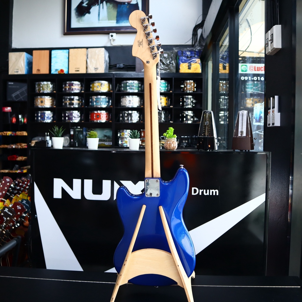 fender-กีต้าร์ไฟฟ้า-รุ่น-squier-bullet-mustang-สีน้ำเงิน-imperial-blue-ปิ๊กอัพแบบ-hh-รับประกันศูนย์ไทย