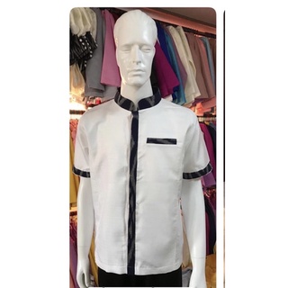 ภาพขนาดย่อของภาพหน้าปกสินค้าเสื้อผ้าไหมผู้ชายทรงภูไท จากร้าน ying253525.244 บน Shopee
