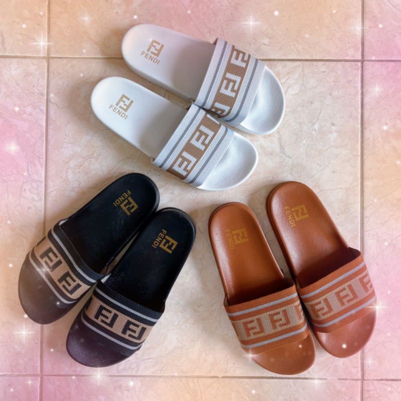 ภาพสินค้า(new) รองเท้าแตะ Fendi  สายเป็นผ้า พรีเมี่ยมม๊า ก สวยมา ก งานจริงตรงปกสุดๆ Size : 36-41Colors: ดำ ขาว น้ำตาล ️ จากร้าน pangko_89 บน Shopee ภาพที่ 2