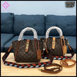 พร้อมส่ง กระเป๋า กระเป๋าถือ สะพายข้าง Lv ขนาด 9 นิ้ว หลุยส์ louis bag