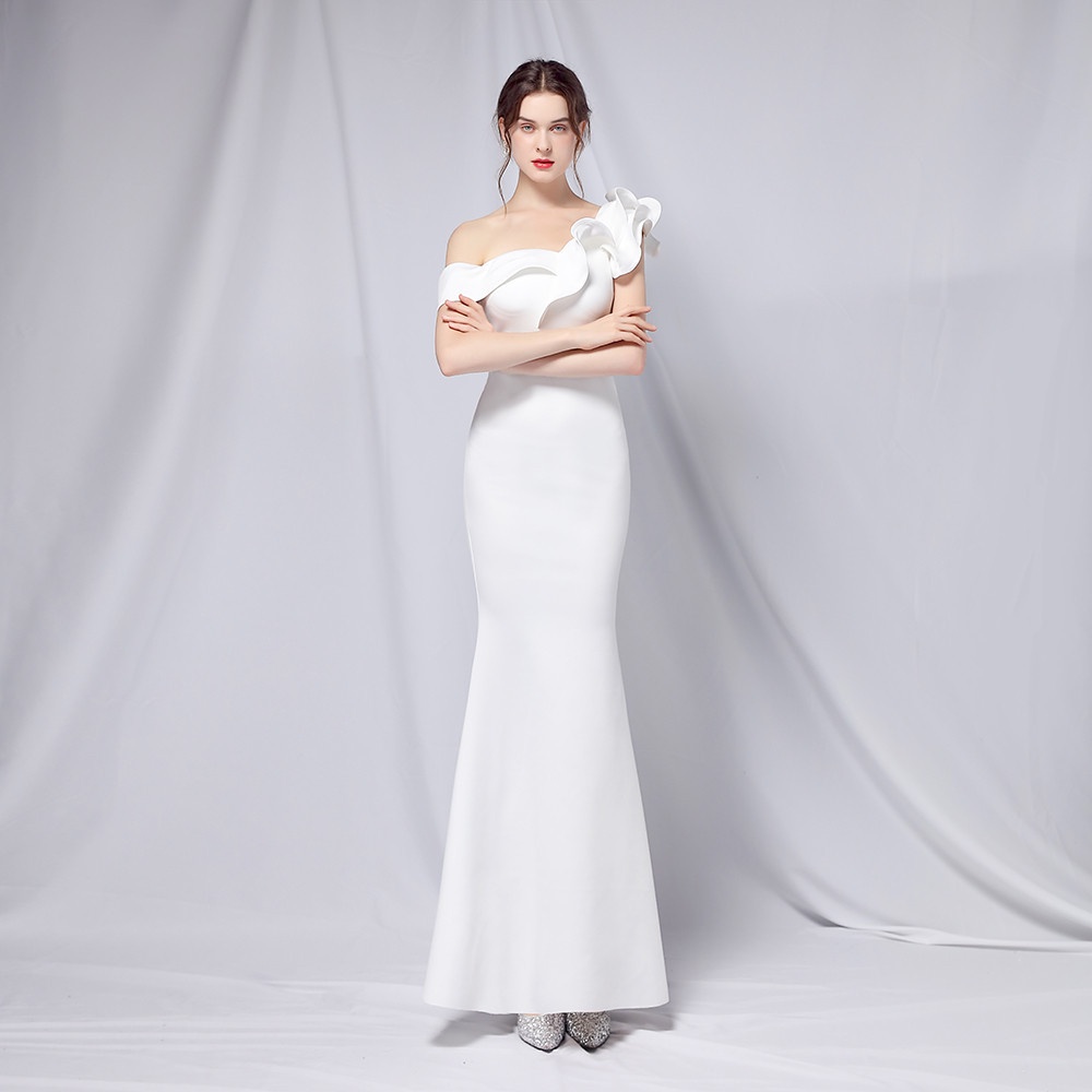 เดรสราตรียาวเปิดไหล่ข้างเดียว เซ็กซี่หรูหรา ใส่สบาย ไม่บีบ ไซส์S-XXL มุมมองที่ 6
