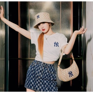 ภาพหน้าปกสินค้าหมวกบัคเกตNY new york yankee ของแท้ สีครีมวนิลา กระเป๋าทรงพอสสุดชิค ที่เกี่ยวข้อง
