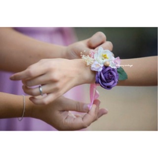 สินค้า ข้อมือดอกไม้โทนสีม่วงชมพู