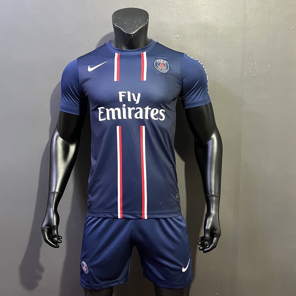 ภาพหน้าปกสินค้าชุดกีฬาชาย ฤดูกาล (เสื้อ+กางเกง) ทีม Paris งานเซ็ตเกรด A