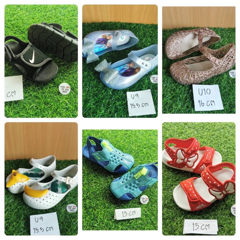 ภาพหน้าปกสินค้ารองเท้าเด็ก ลำลอง แบรนด์ มือสอง สภาพ 95% จากร้าน saisabuy บน Shopee