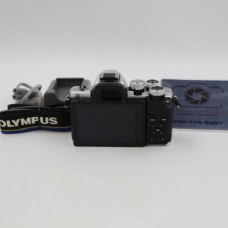 ภาพขนาดย่อของภาพหน้าปกสินค้าolympus em10 ii สภาพสวย จากร้าน phakorncamera บน Shopee