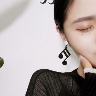 XT-EH Black Musical Note Women Girls Asymmetric Acrylic Drop Earrings Fashion Jewelry