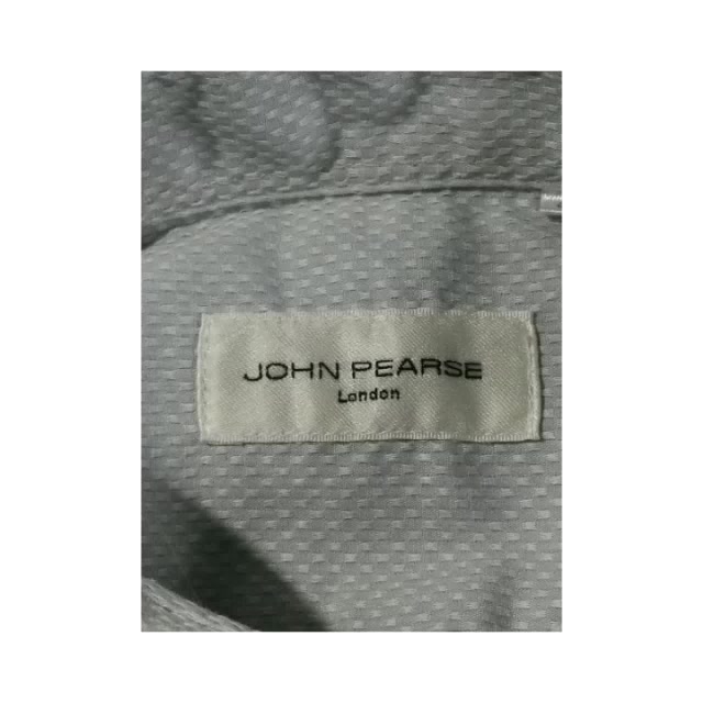 john-pearse-london-brand-2nd-hand-เสื้อเชิ้ตแขนยาวผ้าฝ้าย-50-และโพลีเอสเตอร์-50-แท้มือสองกระสอบนำเข้า