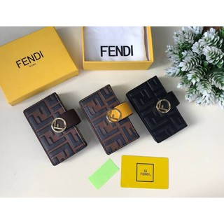 กระเป๋าใส่บัตร​ Fendi