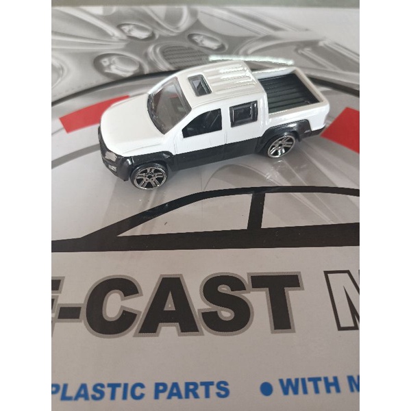 รถของเล่นโมเดล-die-cast-metal