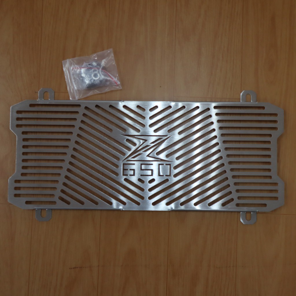 การ์ดหม้อน้ำ-moto03-kawasaki-z650-radiator-guard-for-kawasaki-z900-all-years-ทุกปี-ป้องกันหม้อน้ำ-อลูมิเนียมอย่างหนา-ไม่