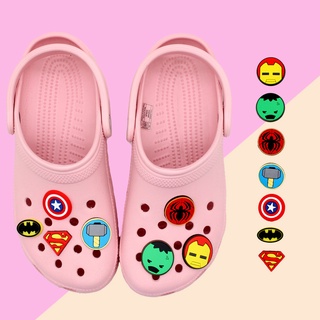Marvel Crocs Jibbitz ลวดลายแฟชั่นการ์ตูนซูเปอร์ฮีโร่ 1 ชิ้น pvc รองเท้าแตะ accessories DIY น่ารัก shoe charms ของขวัญคริสต์มาสสำหรับเด็ก
