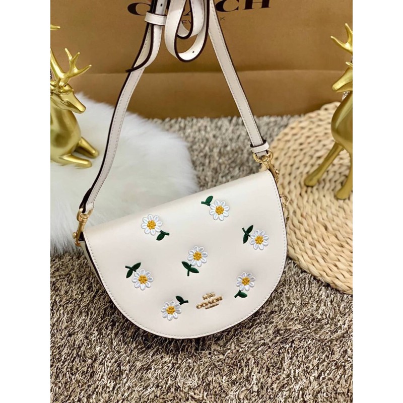 coach-ellen-crossbody-with-daisy-embroidery