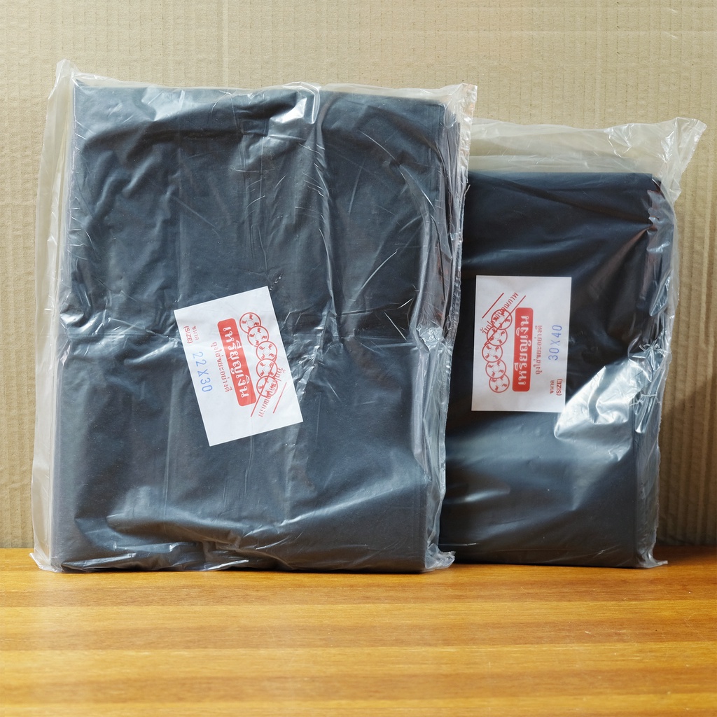 ภาพหน้าปกสินค้าถุงดำถุงขยะอย่างดี(หนา) 1 กิโลกรัม ตราเหรียญเงิน ขนาด 22x30 / 30x40