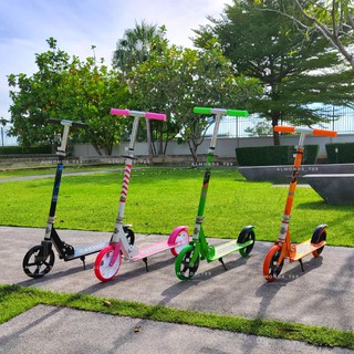 ภาพหน้าปกสินค้า🎯Scooter สกู๊ตเตอร์ขาไถ สกู๊ตเตอร์เหล็ก สกู๊ตเตอร์อลูมิเนียม ล้อPU พับเก็บได้ สีสันใส สะดวกสุดๆ ที่เกี่ยวข้อง