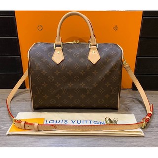 กระเป๋าสะพายข้าง LOUIS VUITTON