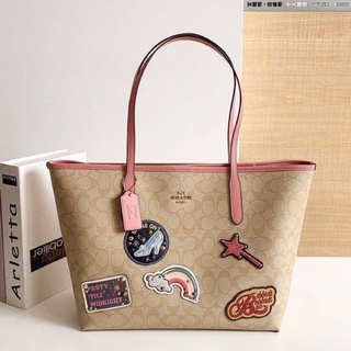 Coach DISNEY X COACH CITY TOTE IN SIGNATURE CANVAS WITH PATCHES (COACH C3724)