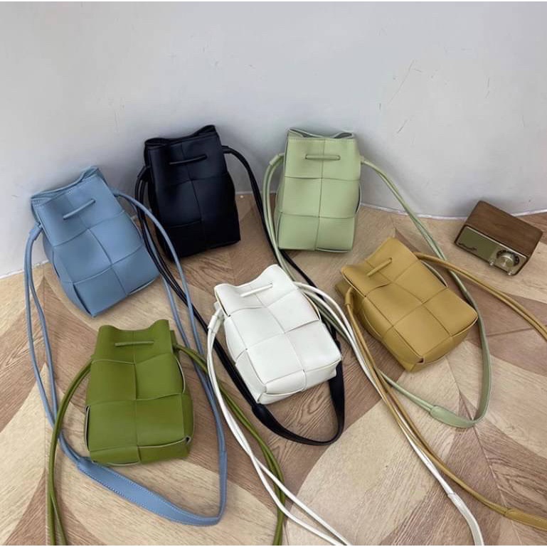 กระเป๋าทรงตั้ง-ลาย-bottega-crossbody-bag-กระเป๋า-กระเป๋าสะพาย-กระเป๋าสะพายข้าง-กระเป๋าแฟชั่น-กระเป๋าถือ-ราคาถูก-คุณภาพดี