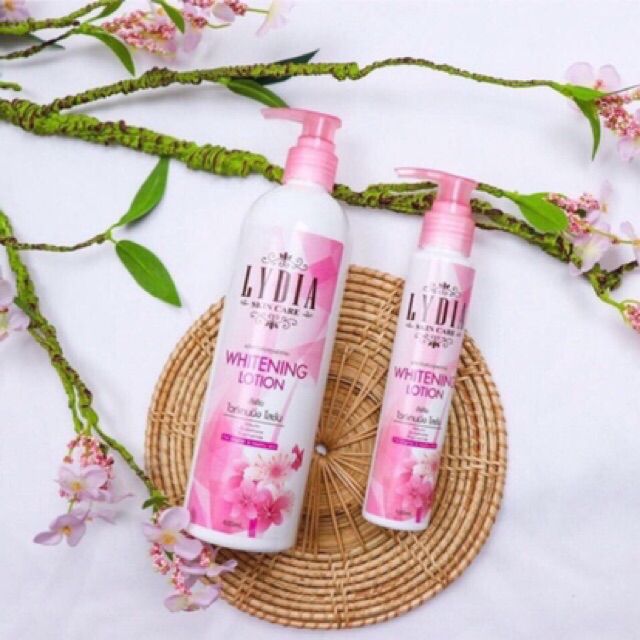 โลชั่นลิเดีย-แพ๊กไหม่lydia-whitening-lotion-ผิวชุ่มชื้น-น่าสัมผัส-ปรับสีผิวให้สม่ำเสมอ-กลิ่นหอมติดกาย-ลดจุดด่างดำ